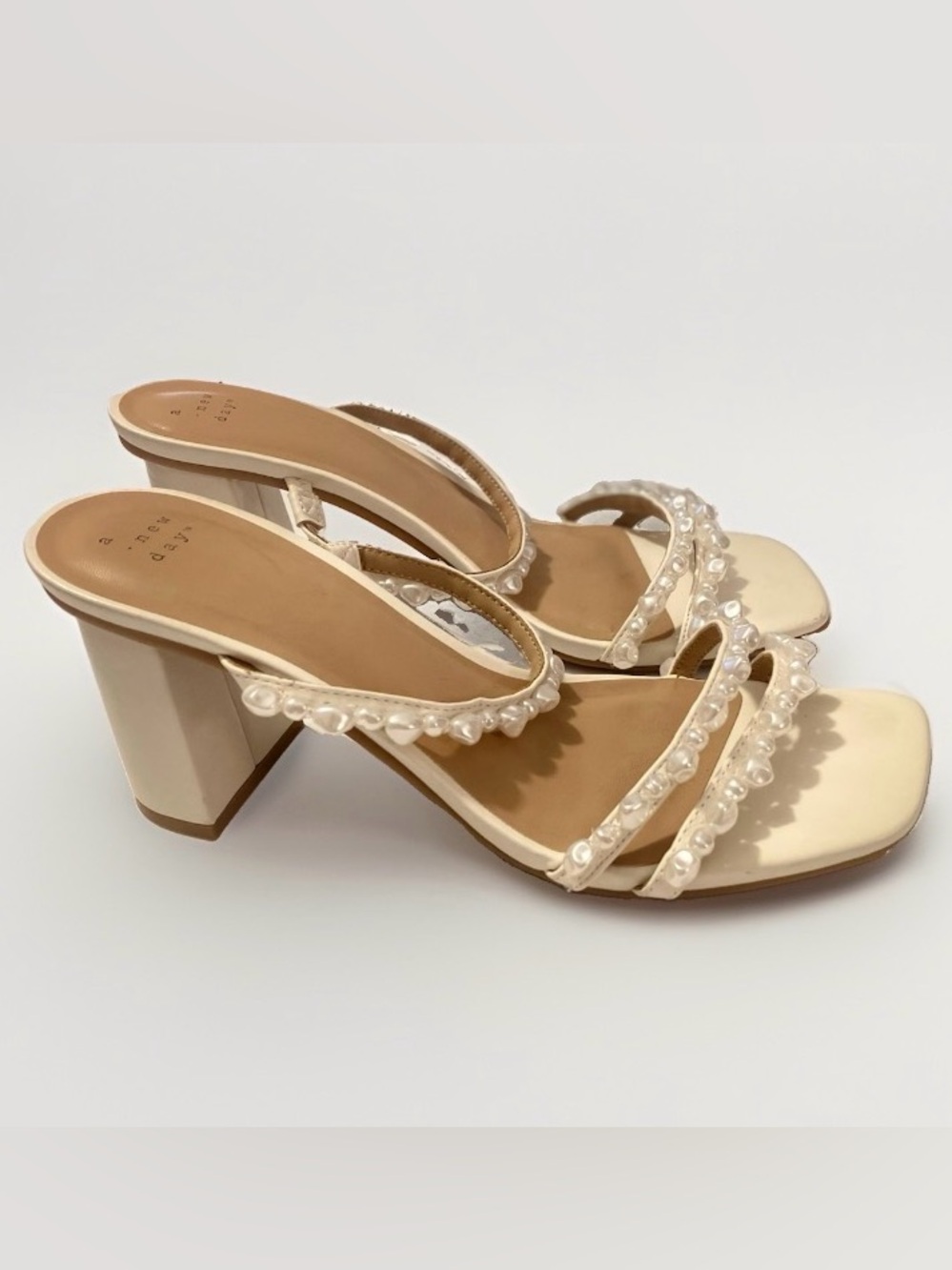 A New Day Pearl-Embellished White Block Heel Strappy Sandals Bridal Size 9.5 EUC